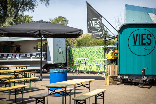 Foodtrucks en terras buiten